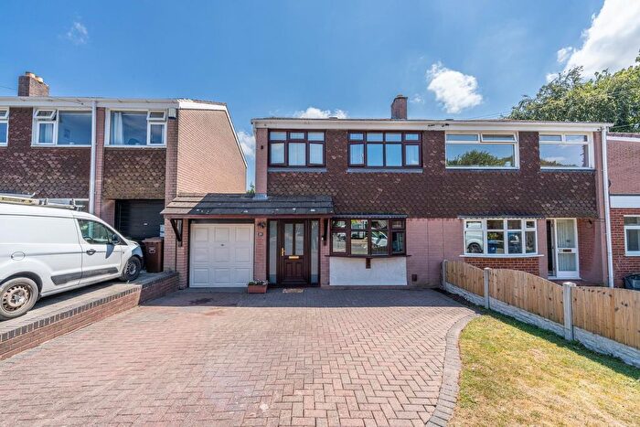 3 Bedroom Semi-Detached House For Sale In Rowan Road, Shoal Hill Cannock, WS11
