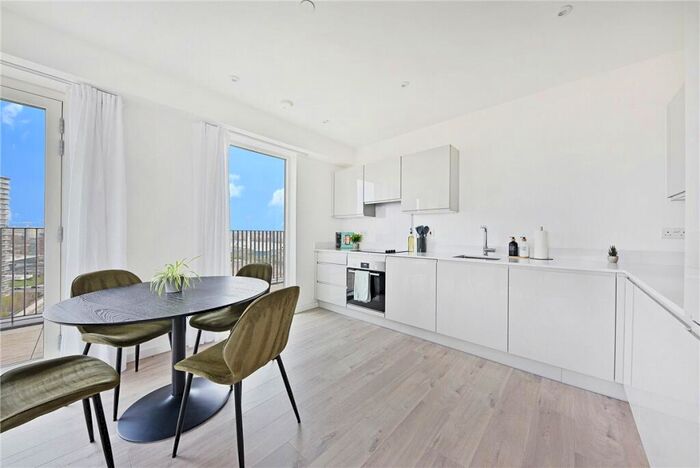 2 Bedroom Apartment To Rent In Heartwell Avenue, London, E16