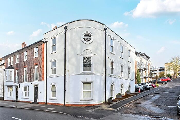 2 Bedroom Flat For Sale In High Wycombe, Train Station, Buckinghamshire, HP11