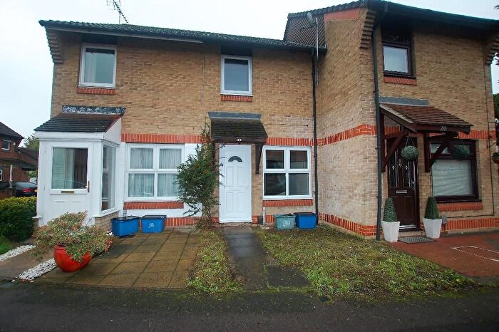 2 Bedroom Terraced House To Rent In Hookstone Way, Woodford Green, Essex, IG8