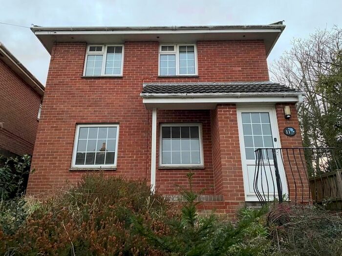 2 Bedroom Flat To Rent In Mount Pleasant Road, Newport, PO30