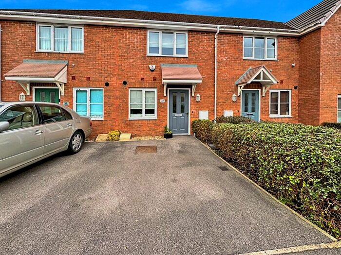 2 Bedroom Terraced House To Rent In Verde Close, LU2