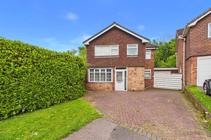 4 Bedroom Detached House For Sale In Hillcrest Avenue, Burton-On-Trent, DE15