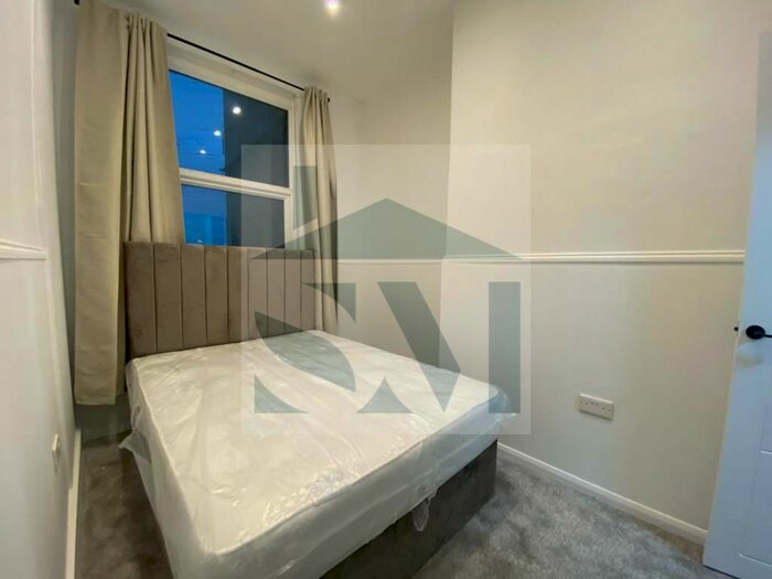 1 Bedroom Studio To Rent In Wandsworth High Street, London, SW18