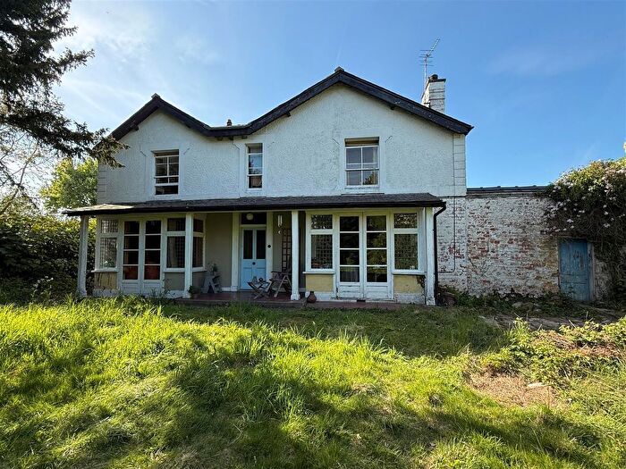 5 Bedroom Detached House For Sale In Station Road, Weston Rhyn, SY10