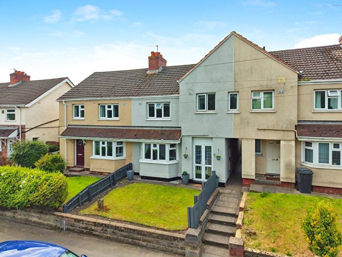 3 Bedroom Terraced House For Sale In Willenhall Road, Willenhall, Wolverhampton, WV13