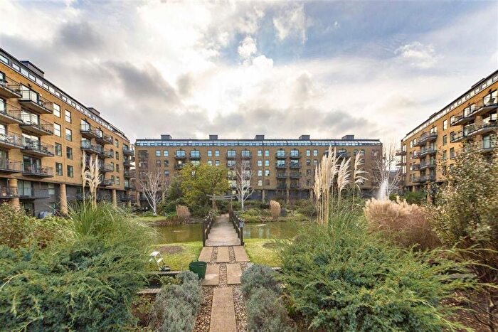 2 Bedroom Flat To Rent In Providence Square, Shad Thames, SE1