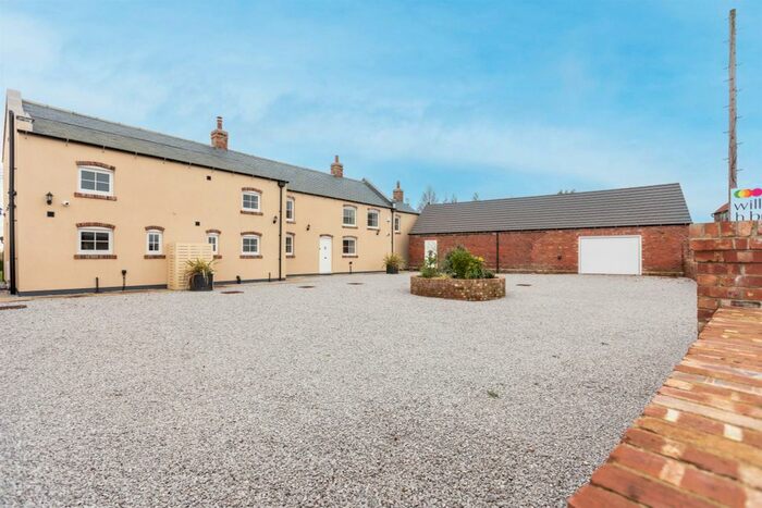 5 Bedroom Detached House For Sale In Rusholme Lane, Drax, Selby, YO8