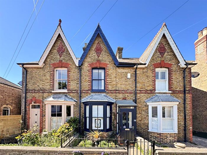3 Bedroom Terraced House For Sale In Clifton Road, Whitstable, CT5