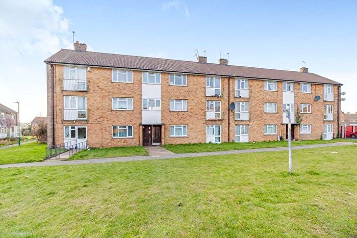 2 Bedroom Flat To Rent In Princes Avenue, Dartford, Kent, DA2