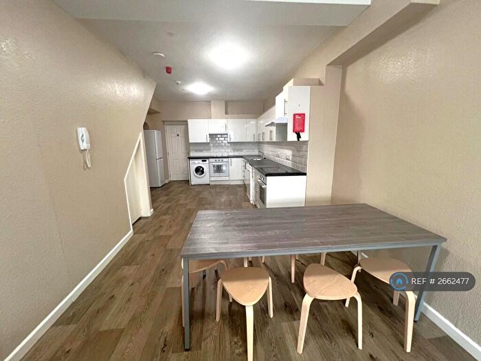 6 Bedroom Terraced House To Rent In Stokes Croft, Bristol, BS1