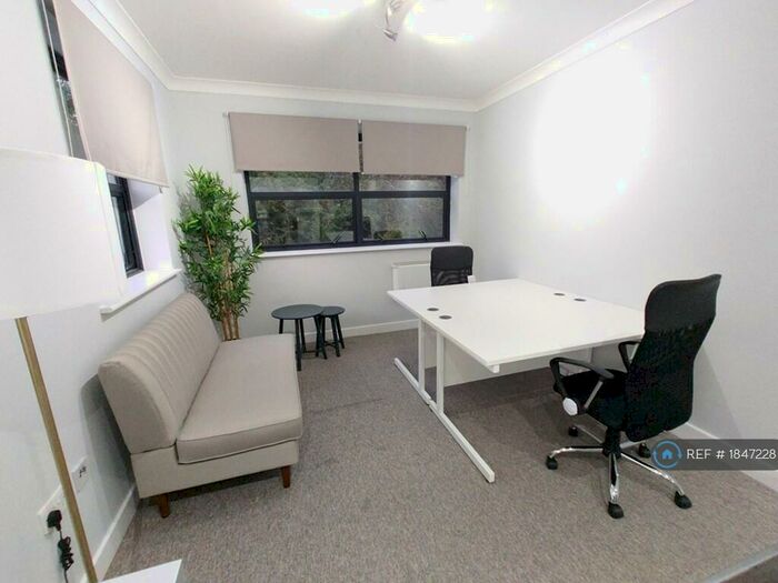 Studio To Rent In Deans Lane, Edgware, HA8