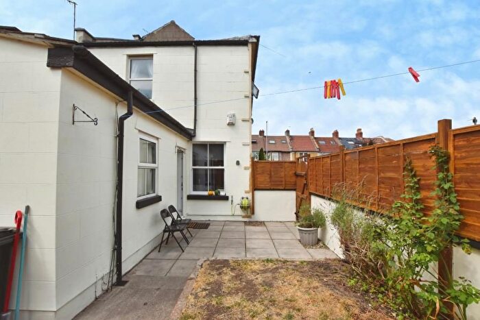 1 Bedroom Flat To Rent In Greville Road, Southville, Bristol, BS3