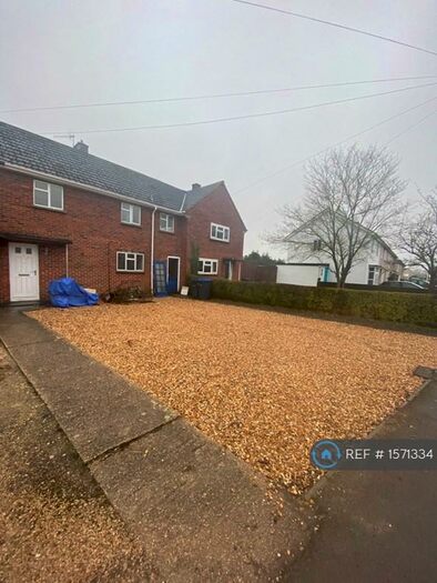 3 Bedroom Terraced House To Rent In Rambridge Crescent, Salisbury, SP2