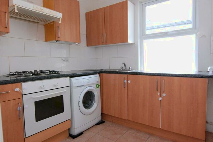 2 Bedroom Flat To Rent In Stanhope Gardens, Harringay, London, N4