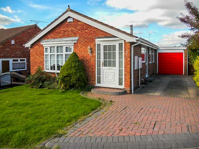 3 Bedroom Bungalow To Rent In Over Brunton Close, Birmingham, West Midlands, B31
