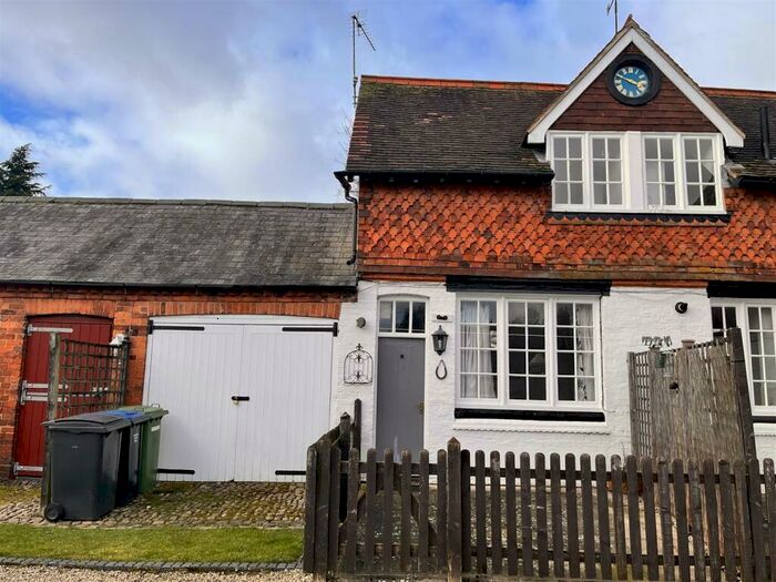 2 Bedroom Cottage To Rent In Main Street, Lubenham, LE16