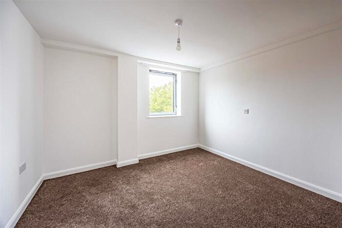 1 Bedroom Flat To Rent In Mansfield Road, Nottingham, NG1