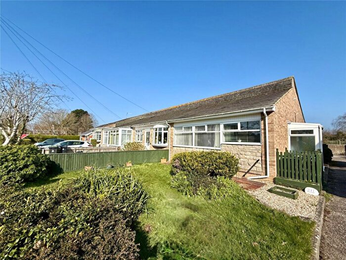 2 Bedroom Bungalow For Sale In The Meadway, Highcliffe On Sea, Christchurch, Dorset, BH23