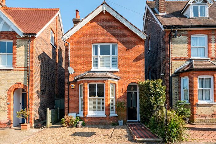 3 Bedroom Detached House For Sale In Deerings Road, Reigate, RH2