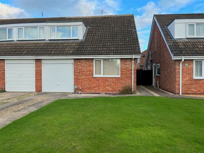 3 Bedroom House To Rent In Centurion Way, Swindon, SN3