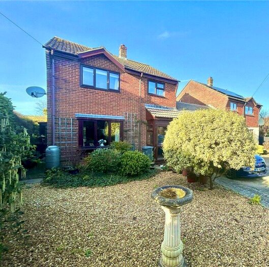 3 Bedroom Detached House For Sale In Starks Close, Shorwell, Newport, PO30