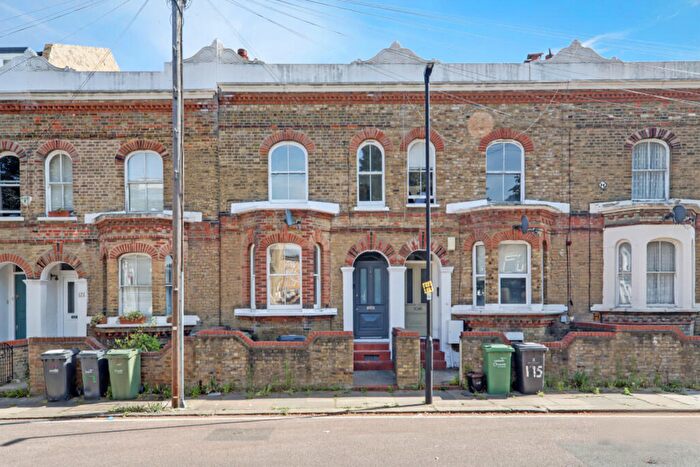 4 Bedroom Terraced House For Sale In Mayall Road, London, SE24