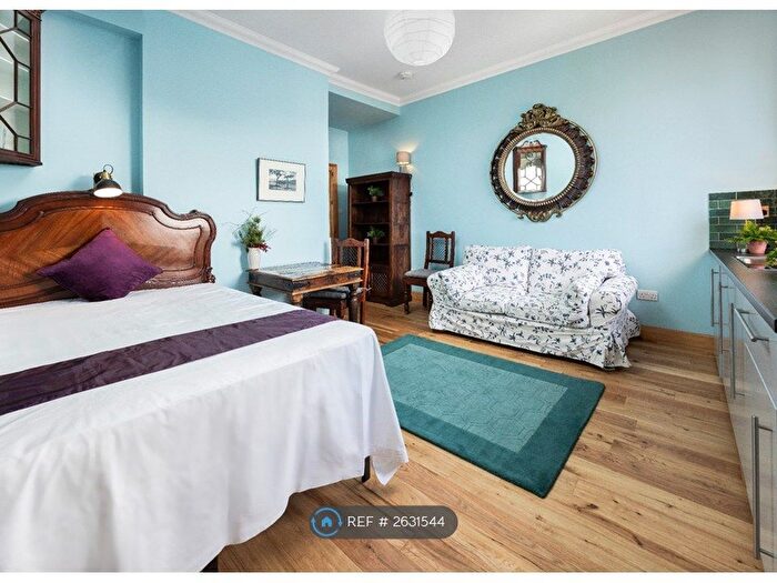 1 Bedroom Flat To Rent In Kirk Street, Edinburgh, EH6