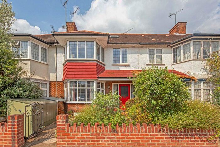 4 Bedroom Property To Rent In Marble Hill Close, Twickenham, TW1