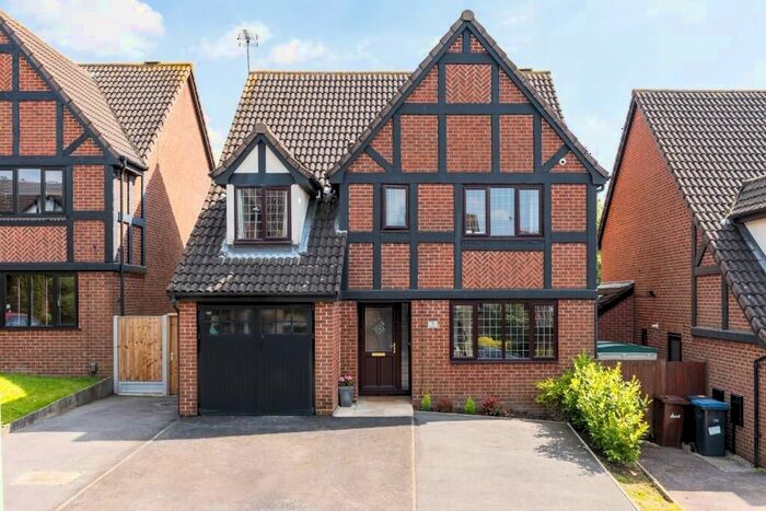 4 Bedroom Detached House For Sale In Riddings Lane, Harlow, CM18