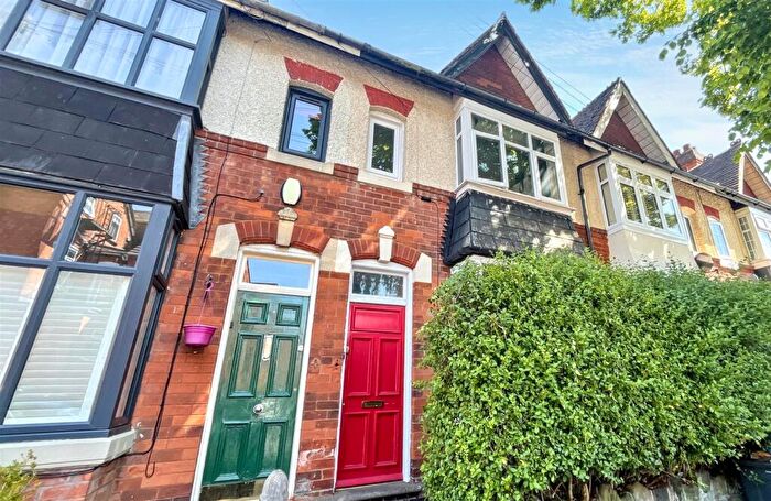 4 Bedroom Terraced House For Sale In Hill Crest Road, Moseley, B13