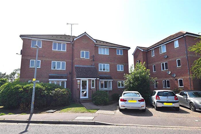 Studio For Sale In Lesney Gardens, Rochford, SS4