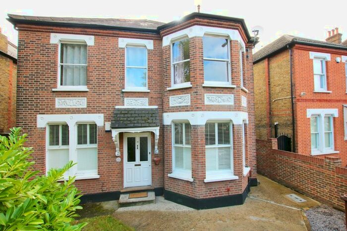 1 Bedroom Flat To Rent In Cambridge Road, Bromley, BR1