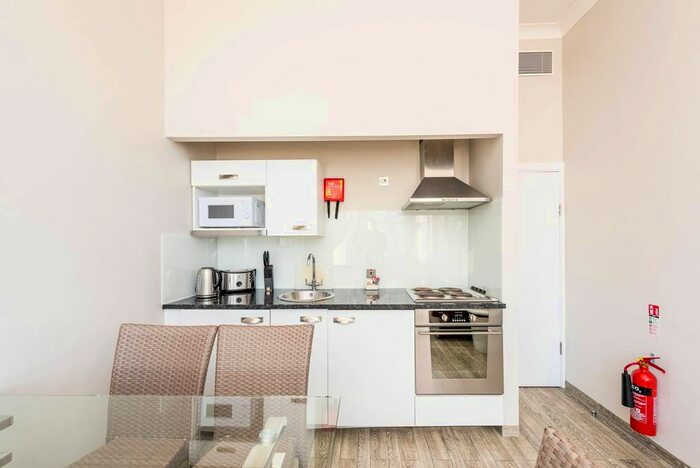 1 Bedroom Flat To Rent In Earls Court, Earls Court, London, SW5