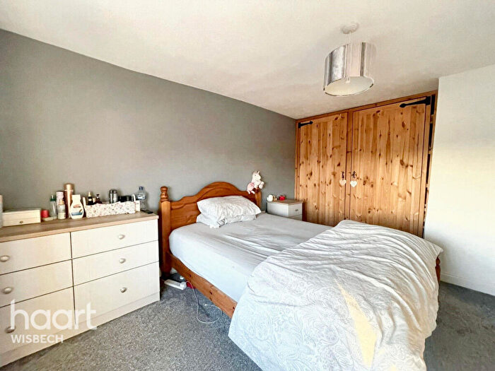 2 Bedroom Semi-Detached House For Sale In Leverington Common, Leverington, PE13