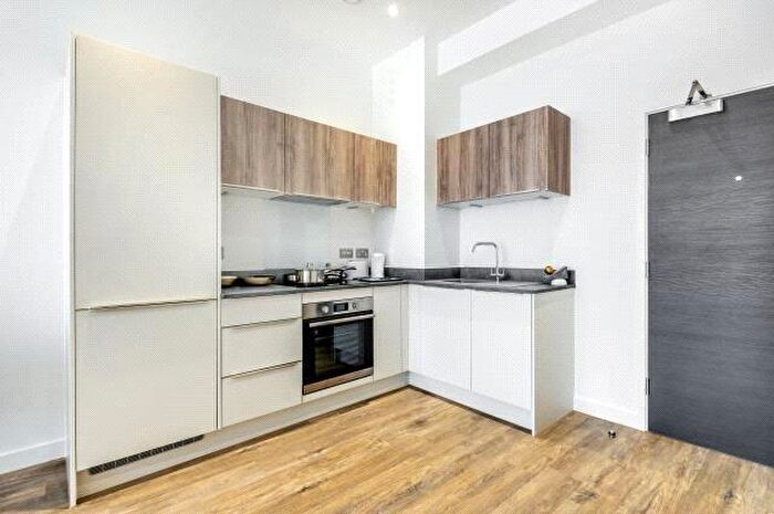 1 Bedroom Flat To Rent In North Star, Swindon, SN2