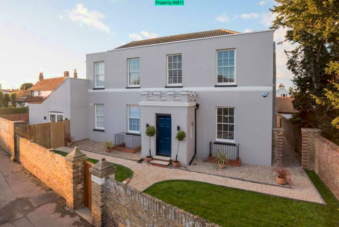 2 Bedroom Apartment To Rent In Flat, Church Path, Deal, CT14