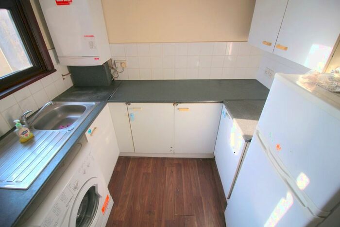 1 Bedroom Flat To Rent In Green Street, London, E7