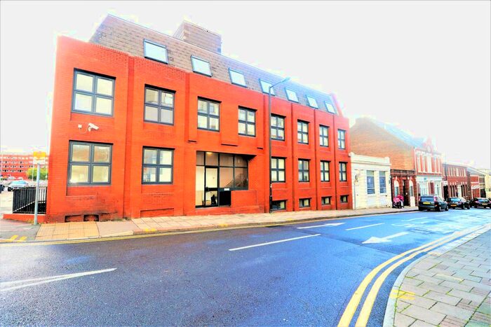 2 Bedroom Property To Rent In King Street, Luton, LU1