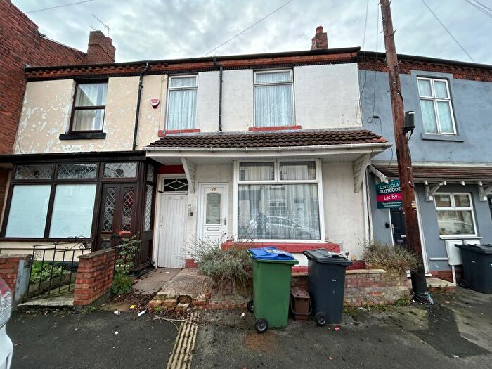 3 Bedroom House To Rent In Barrs Street, Oldbury, West Midlands, B68