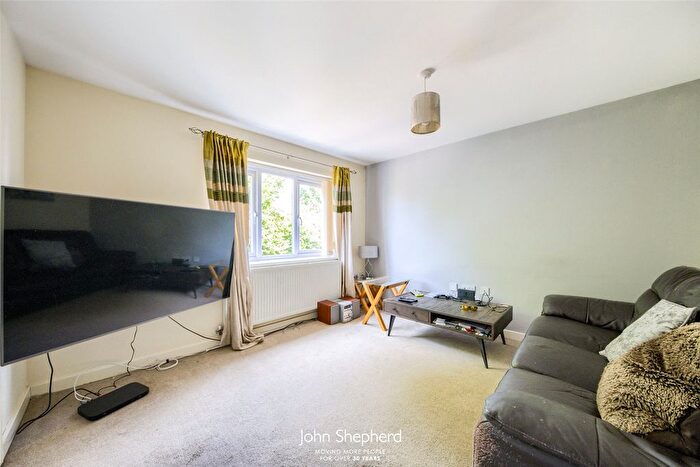 1 Bedroom Flat For Sale In Earlswood Way, Cannock, Staffordshire, WS11