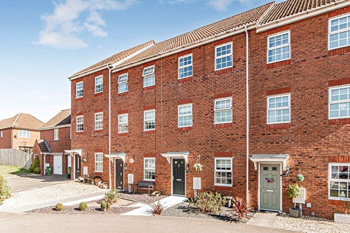 4 Bedroom Town House For Sale In Meadow Hill, Church Village, CF38