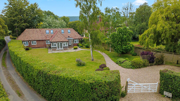 3 Bedroom Detached House For Sale In Pett Bottom, CT4