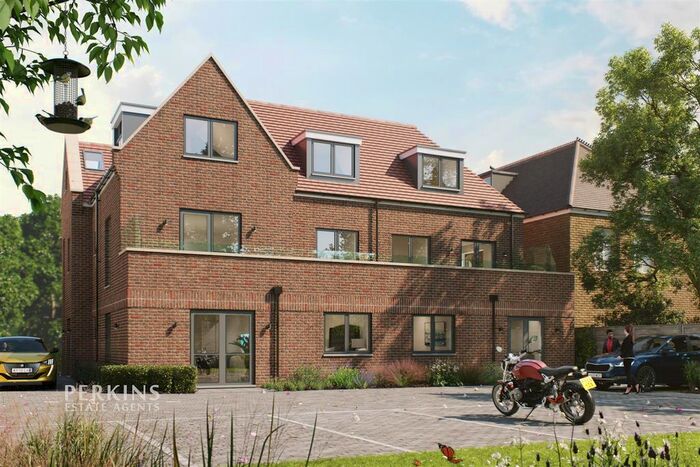 2 Bedroom Flat To Rent In The Avenue, Watford, WD17