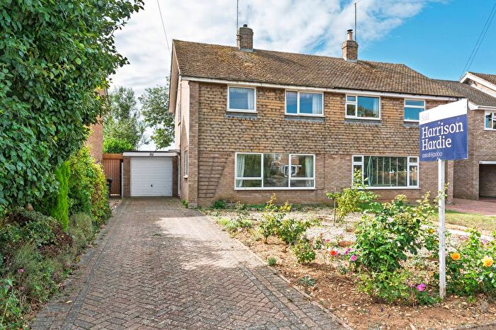 3 Bedroom Semi-Detached House For Sale In Fosseway Avenue, Moreton-In-Marsh, GL56