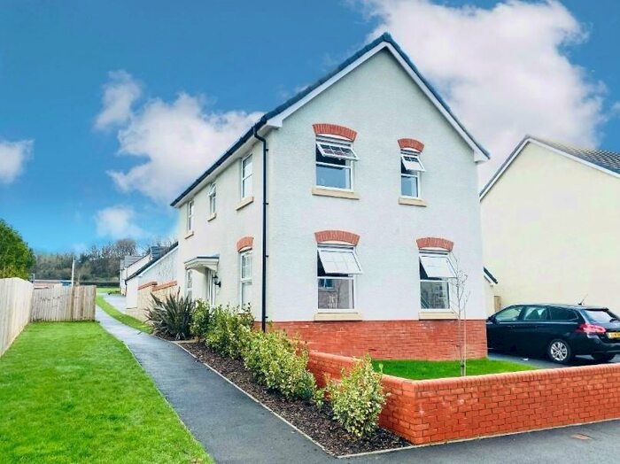 3 Bedroom Detached House To Rent In Dunraven Close, Cowbridge, CF71