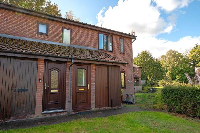 1 Bedroom Flat For Sale In Trefoil Close, Waterlooville, PO7