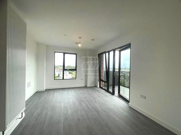 2 Bedroom Flat To Rent In Brook Ave, HA9