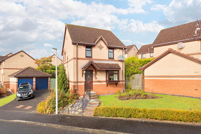 3 Bedroom Detached House For Sale In Laing Gardens, Broxburn, EH52