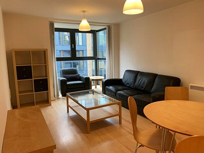 2 Bedroom Apartment To Rent In Southside, St. John`s Walk, B5